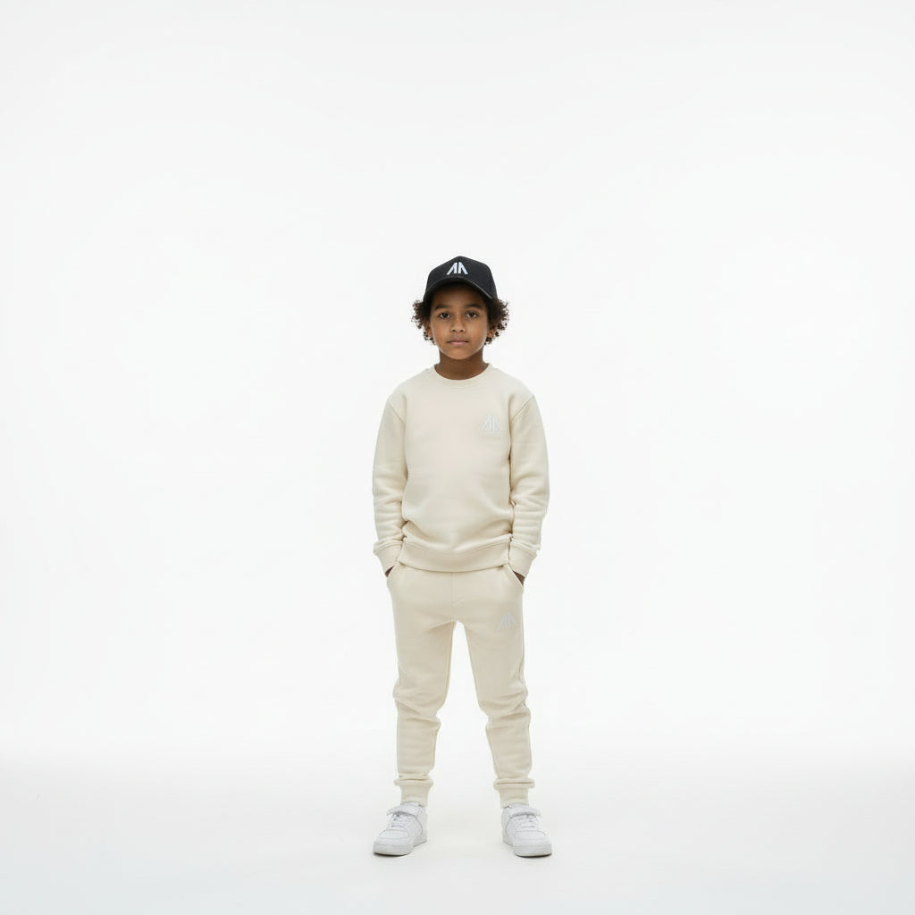 Affinia Vader + Zoon Tracksuit – Créme