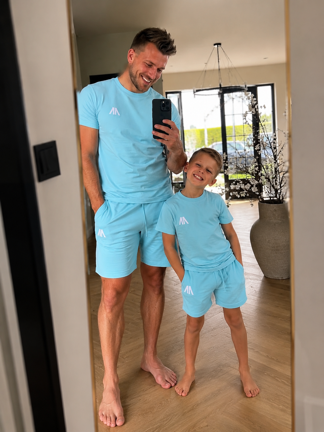 Klant in lichtblauwe zomerset