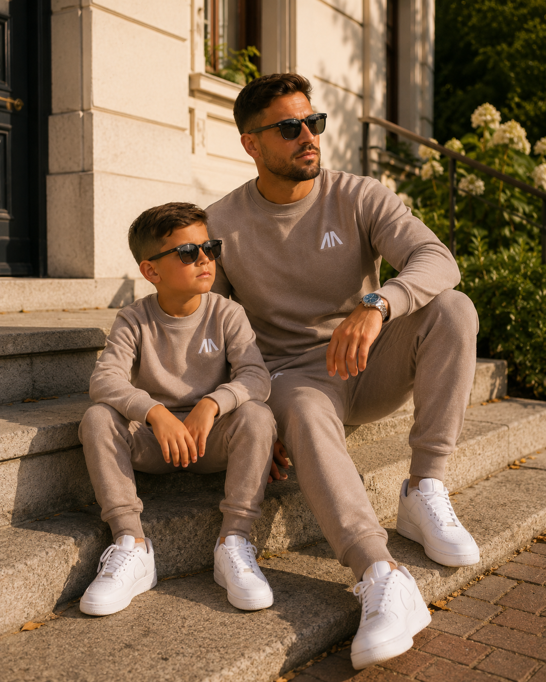 Vader en zoon matching tracksuit taupe